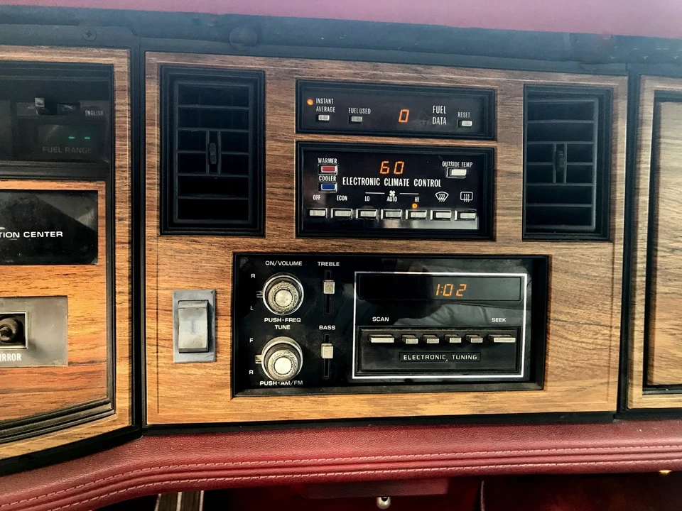 1985 Cadillac Eldorado 10th Gen - Image 17 of 31