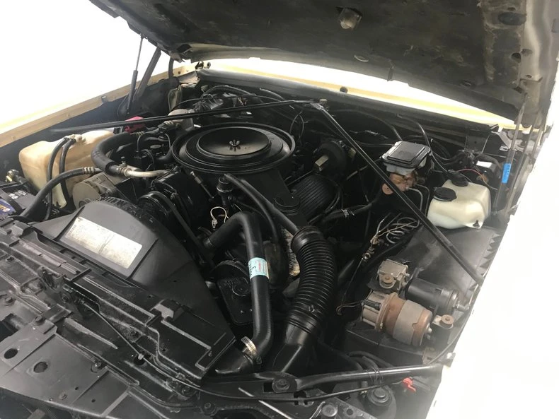 1985 Cadillac Eldorado 10th Gen - Image 10 of 31
