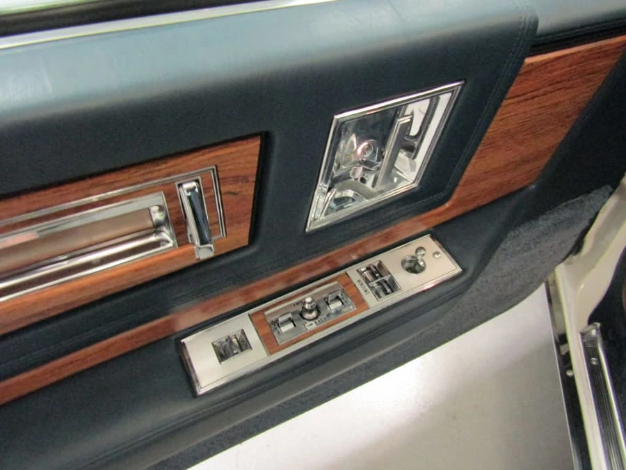 1985 Cadillac Eldorado 10th Gen - Image 21 of 27