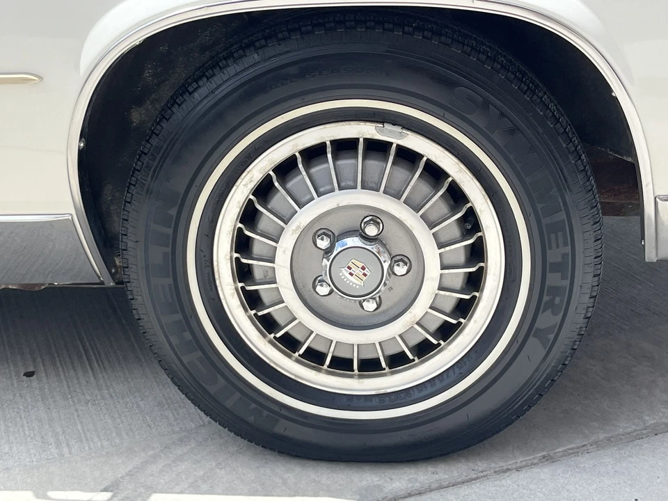 1985 Cadillac Eldorado 10th Gen - Image 24 of 31