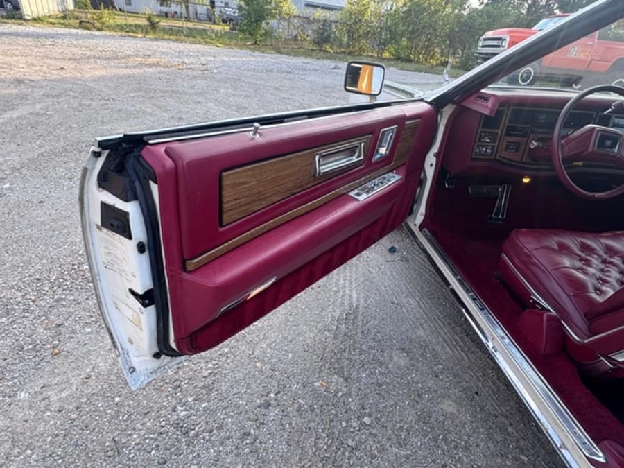 1985 Cadillac Eldorado 10th Gen - Image 9 of 12