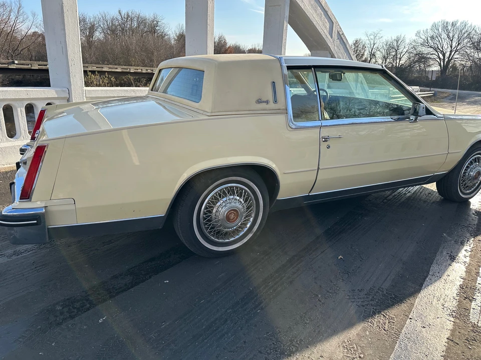 1985 Cadillac Eldorado 10th Gen - Image 15 of 31