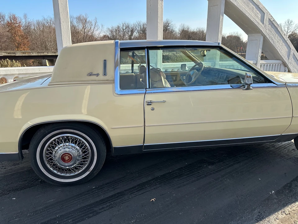 1985 Cadillac Eldorado 10th Gen - Image 17 of 31