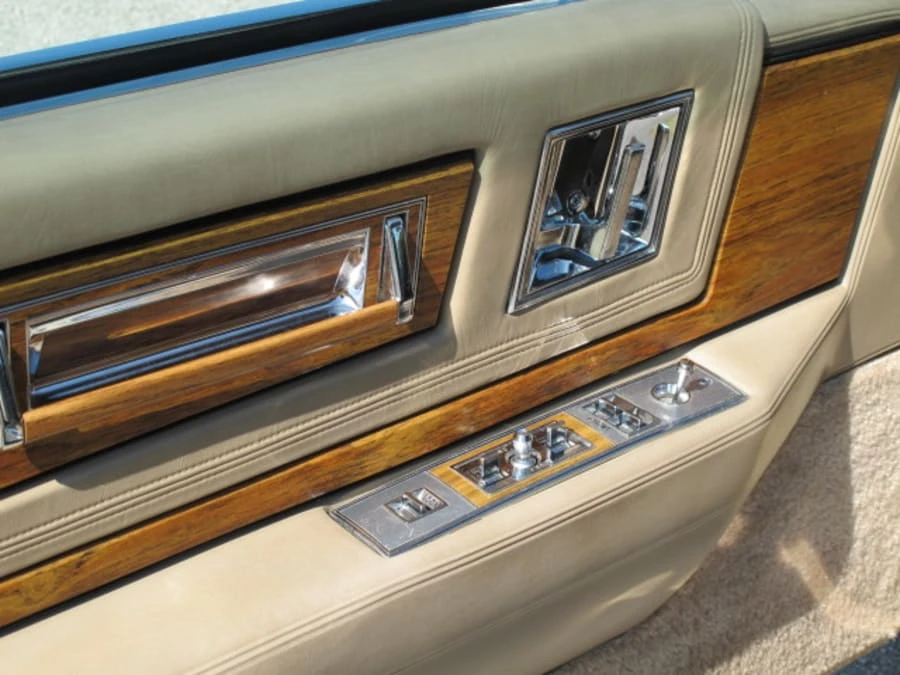 1985 Cadillac Eldorado 10th Gen - Image 3 of 8