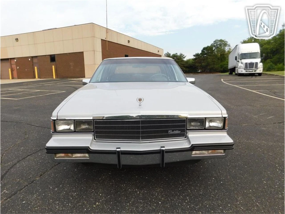 1985 Cadillac Fleetwood - Image 31 of 31