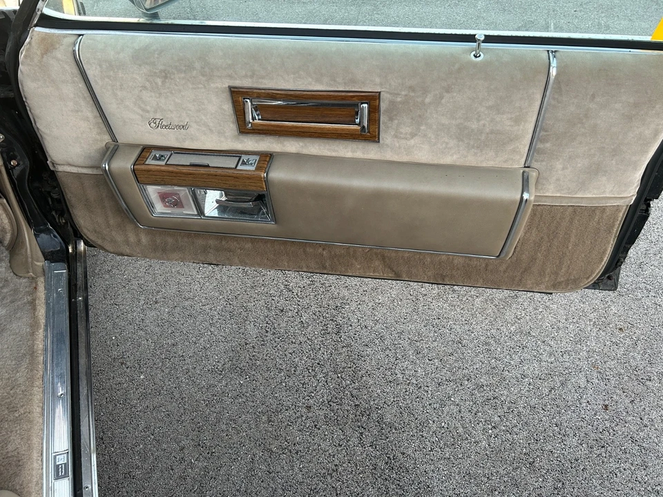 1985 Cadillac Fleetwood - Image 11 of 21
