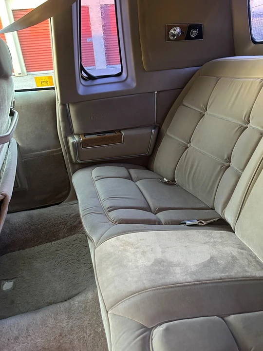 1985 Cadillac Fleetwood - Image 14 of 21