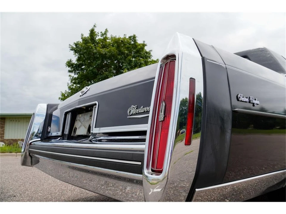1985 Cadillac Fleetwood - Image 31 of 31