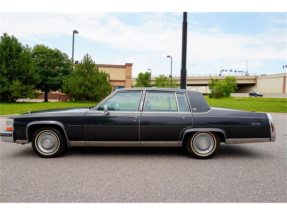 1985 Cadillac Fleetwood - Image 7 of 31