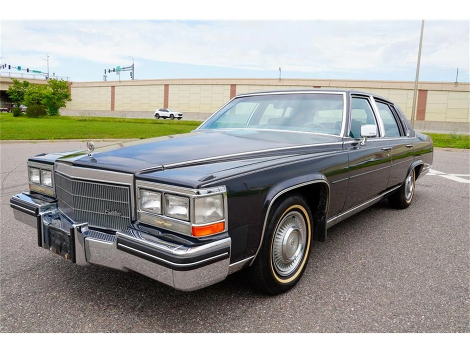 1985 Cadillac Fleetwood - Image 8 of 31