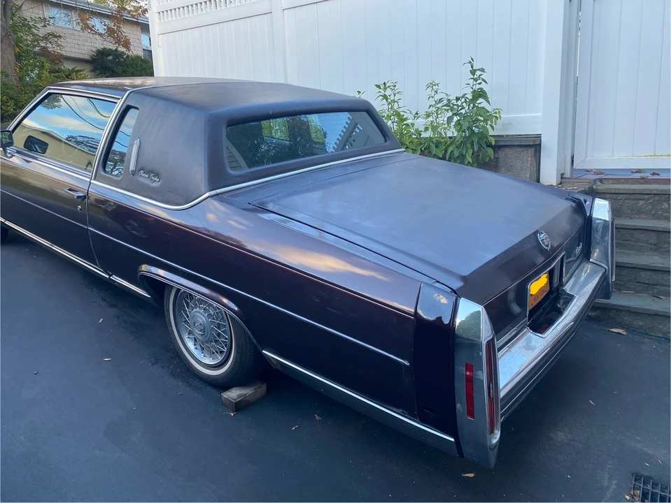 1985 Cadillac Brougham - Image 5 of 13