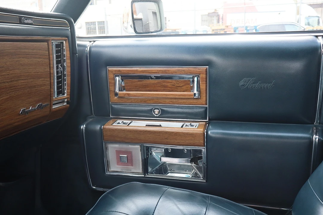 1985 Cadillac Fleetwood - Image 15 of 21