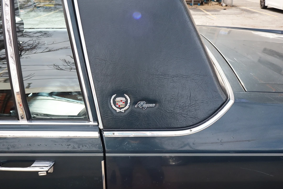 1985 Cadillac Fleetwood - Image 9 of 21
