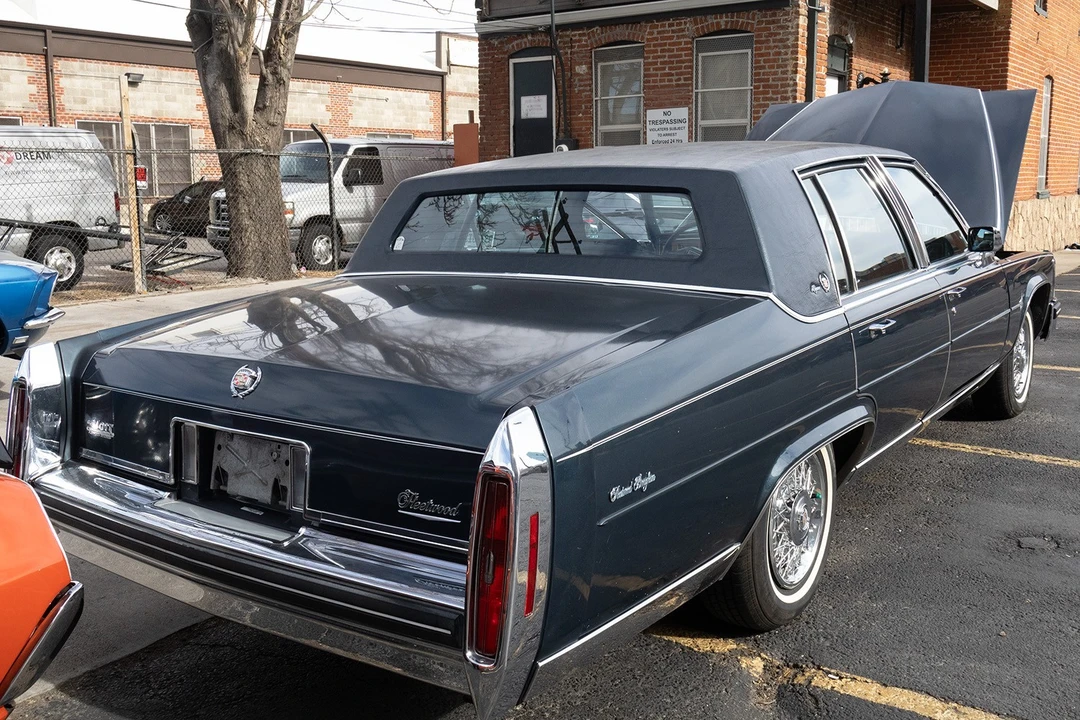 1985 Cadillac Fleetwood - Image 5 of 21