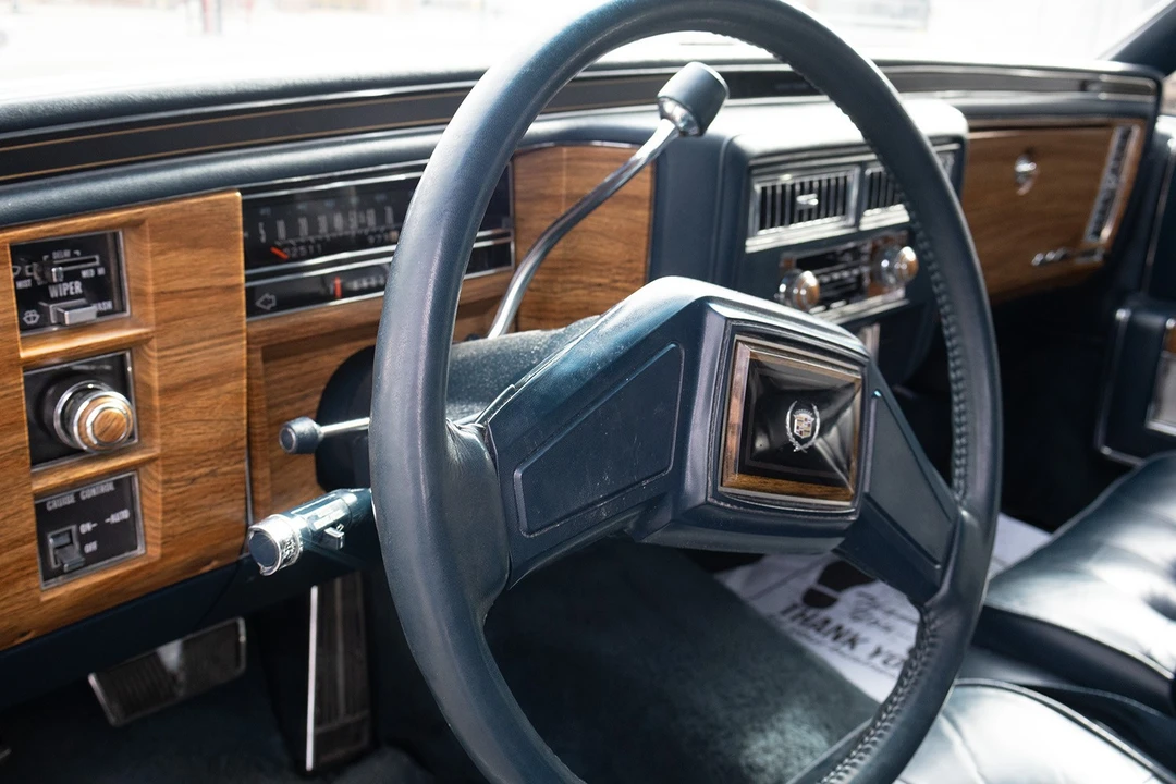1985 Cadillac Fleetwood - Image 11 of 21