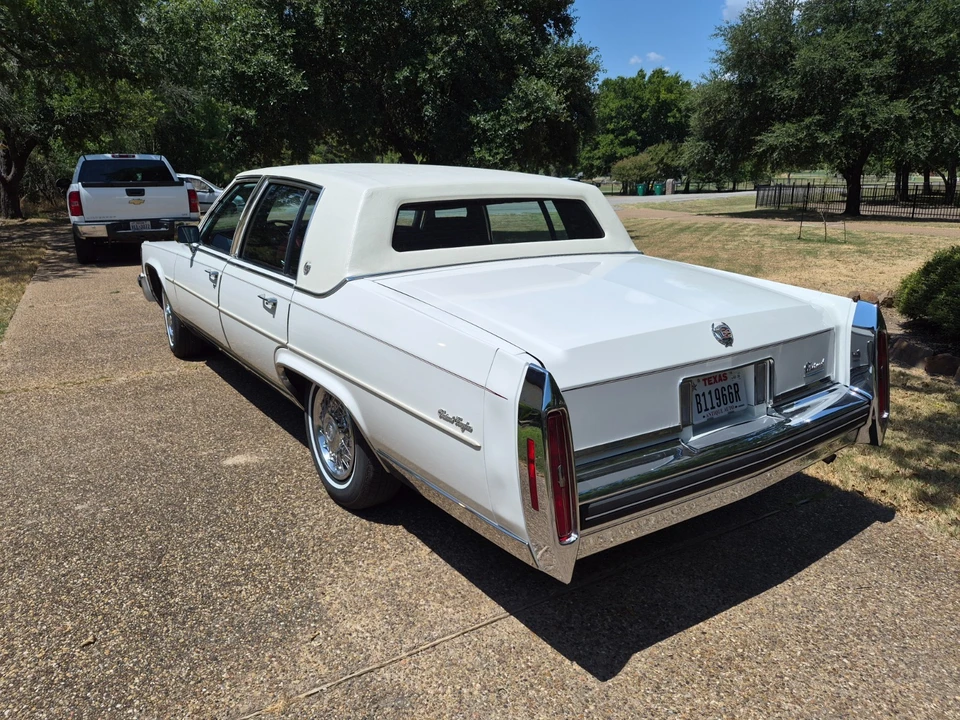 1985 Cadillac Fleetwood - Image 7 of 31