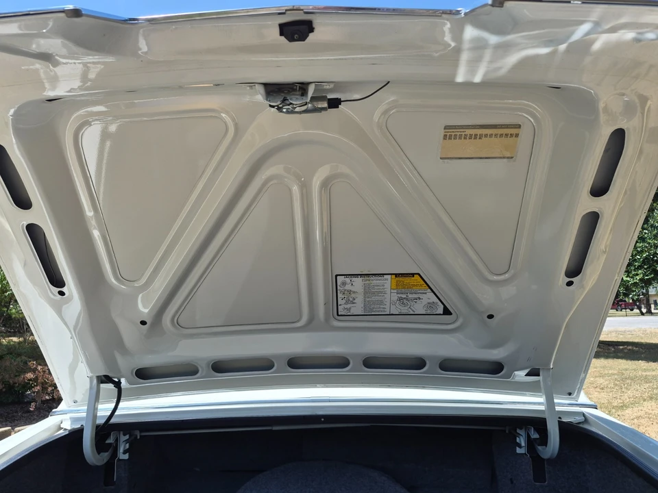 1985 Cadillac Fleetwood - Image 11 of 31