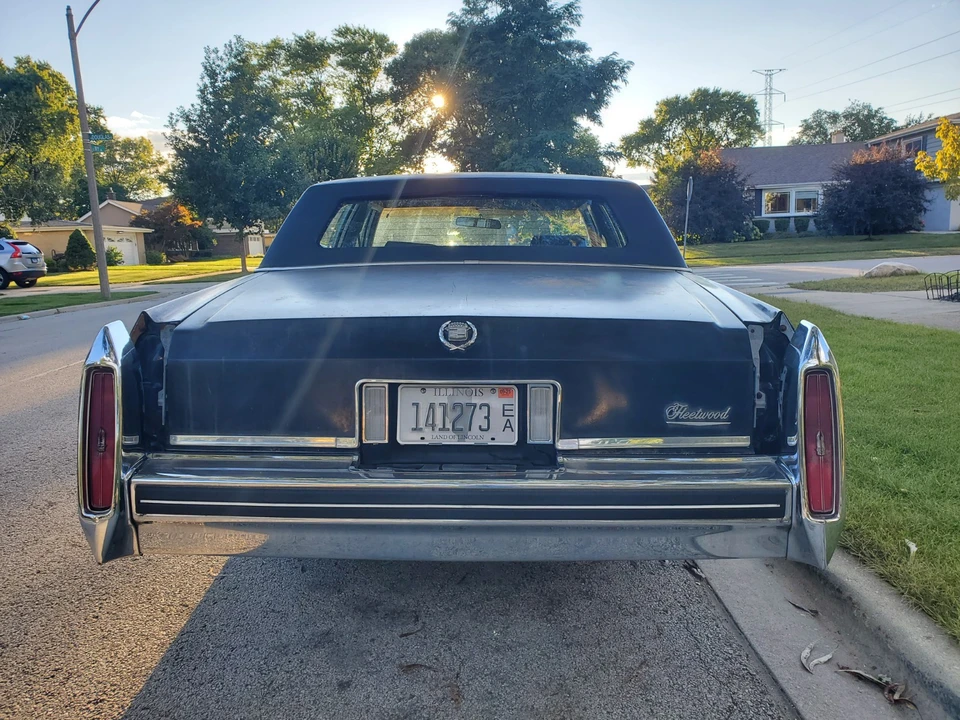 1985 Cadillac Brougham - Image 7 of 19