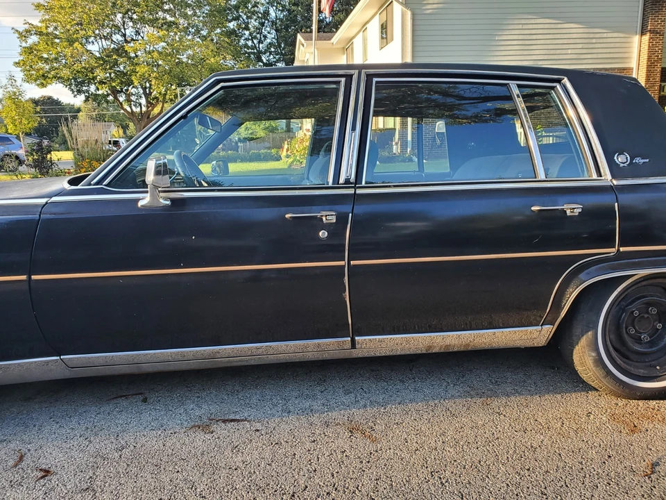 1985 Cadillac Brougham - Image 3 of 19