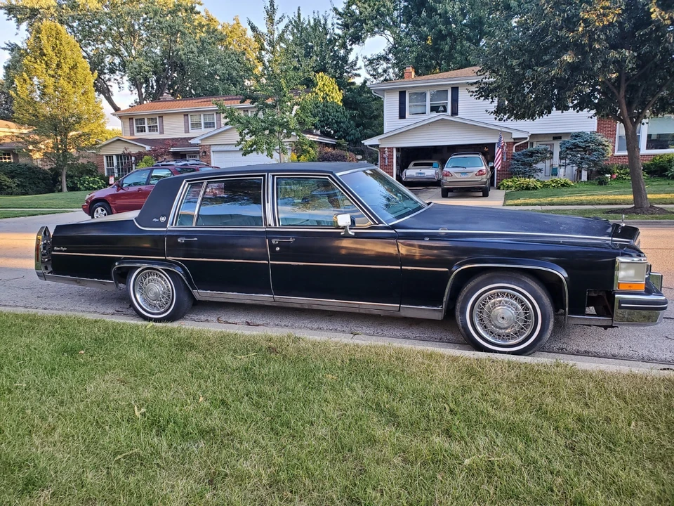 1985 Cadillac Brougham - Image 9 of 19