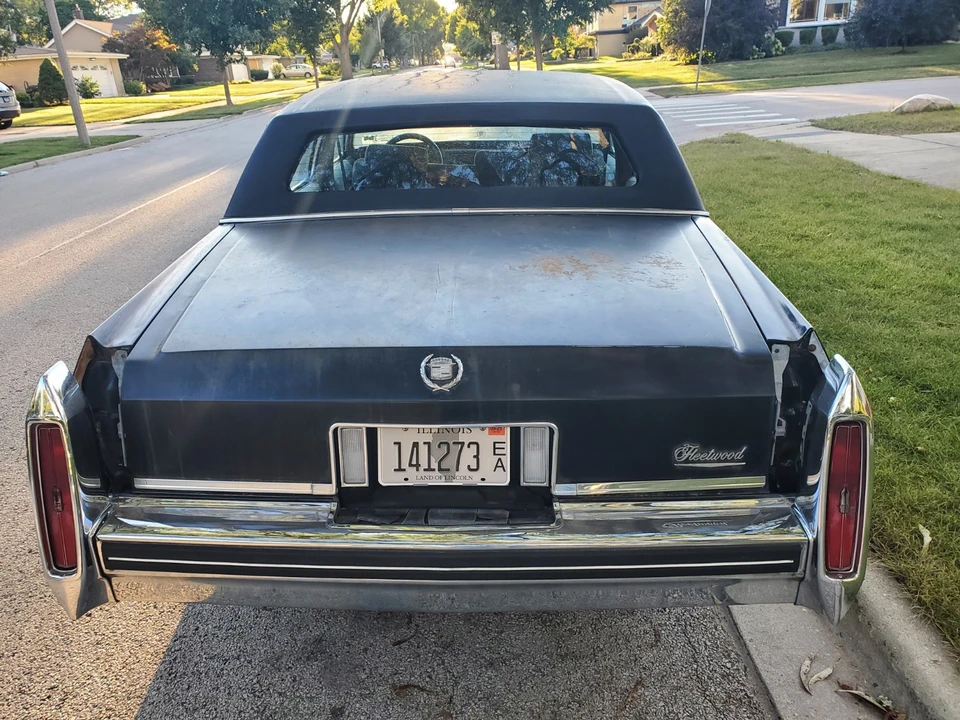 1985 Cadillac Brougham - Image 8 of 19