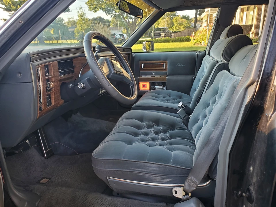 1985 Cadillac Brougham - Image 13 of 19