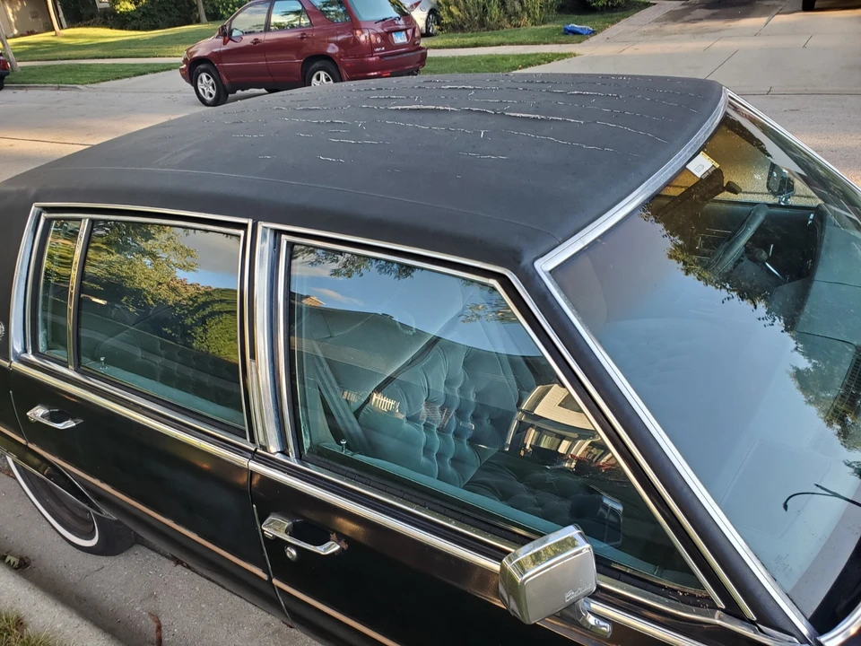 1985 Cadillac Brougham - Image 12 of 19