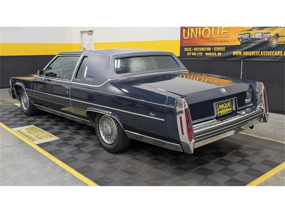 1985 Cadillac Fleetwood - Image 4 of 9