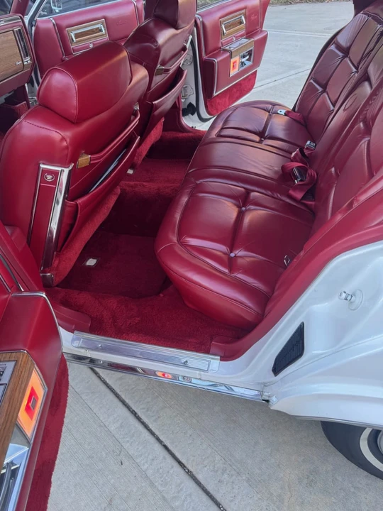 1985 Cadillac Fleetwood - Image 10 of 12