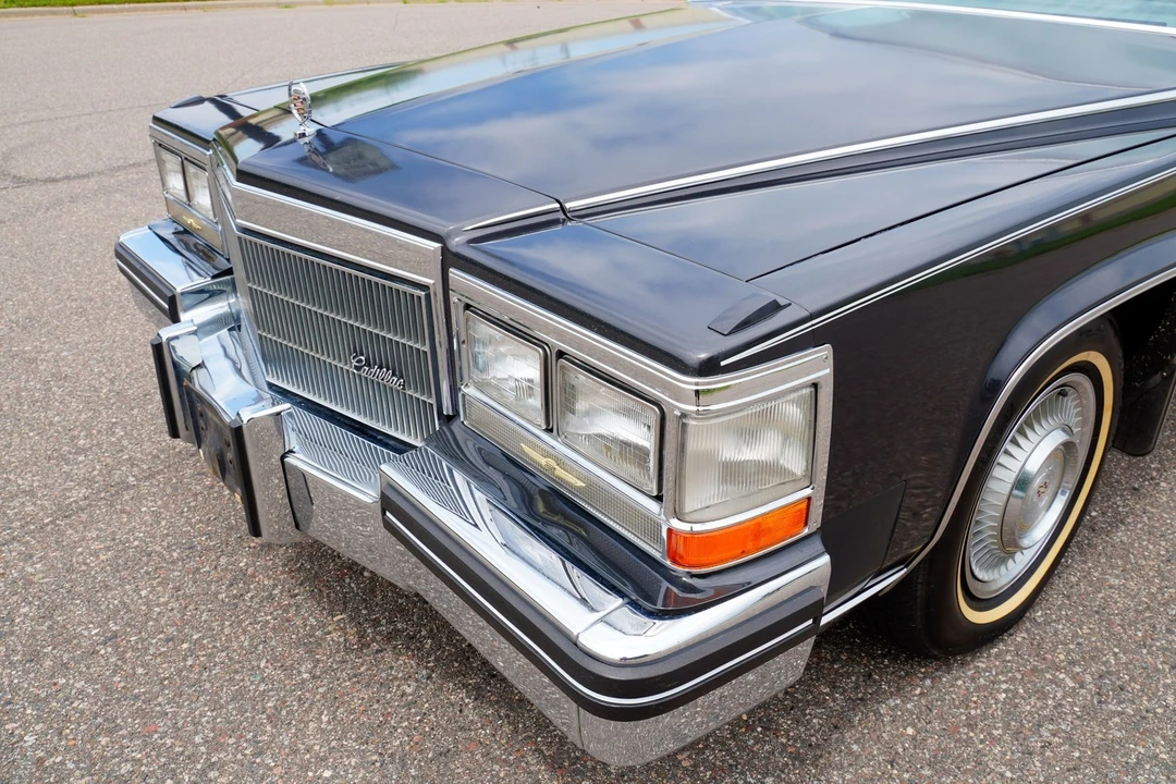1985 Cadillac Fleetwood - Image 26 of 31