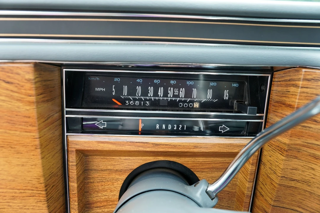 1985 Cadillac Fleetwood - Image 13 of 31