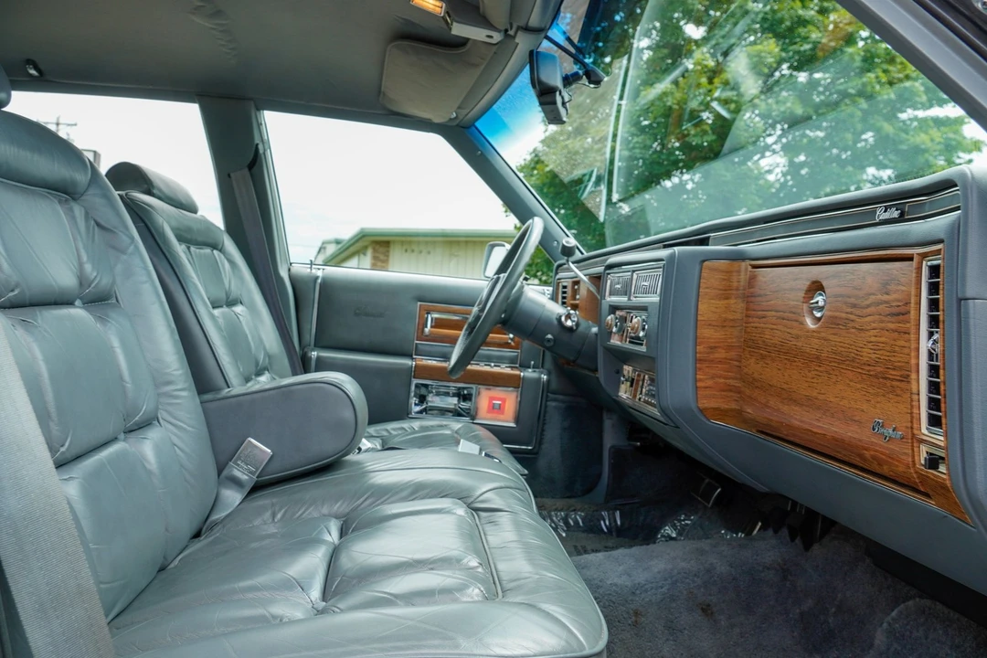1985 Cadillac Fleetwood - Image 18 of 31