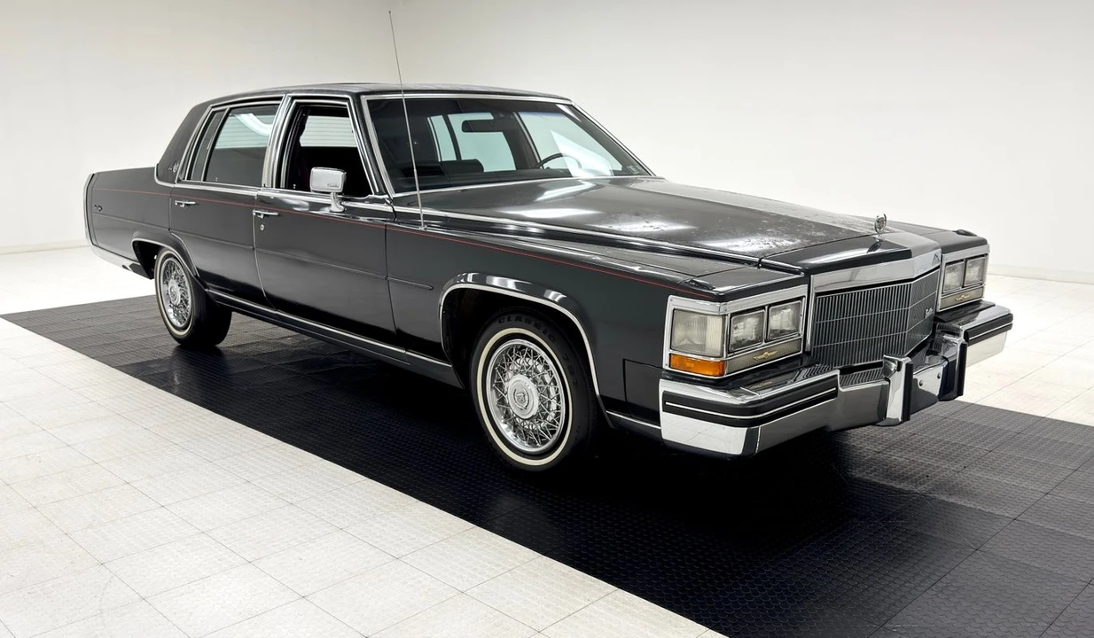 1985 Cadillac Brougham - Image 7 of 12