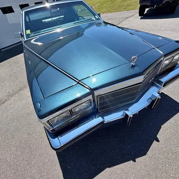1985 Cadillac Fleetwood Coupe