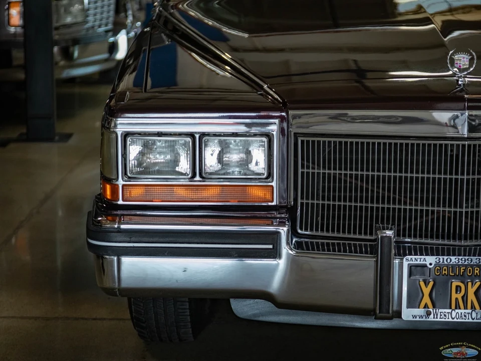 1985 Cadillac Fleetwood - Image 15 of 21