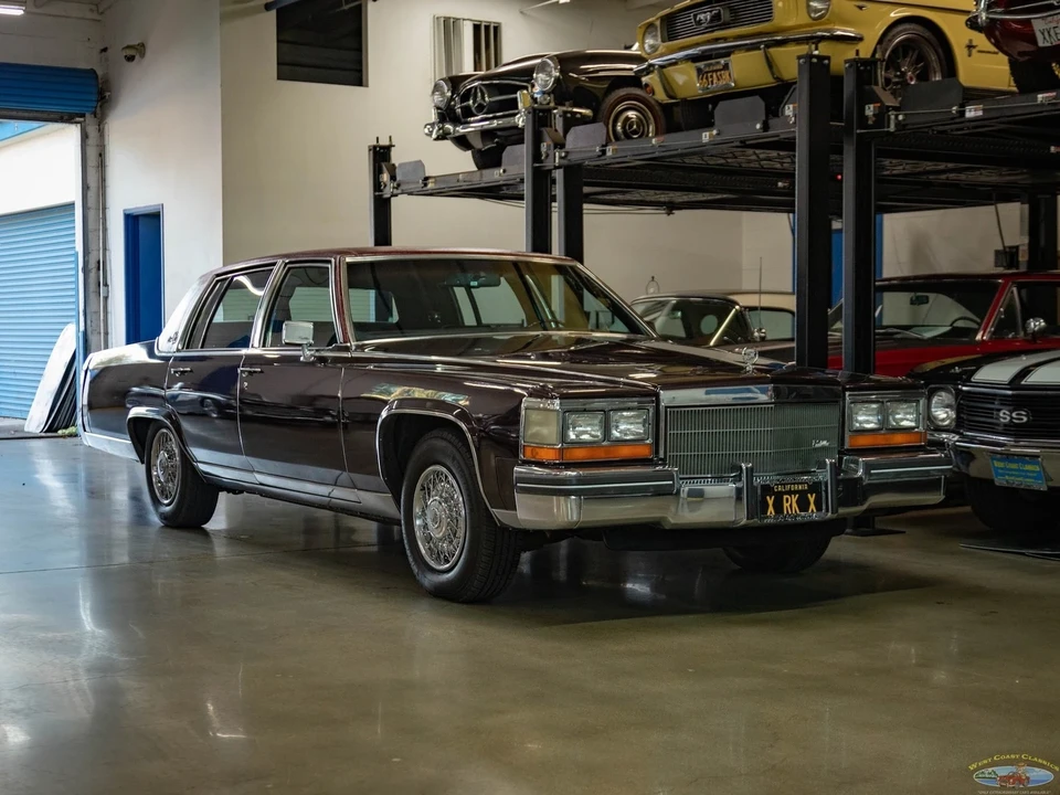 1985 Cadillac Fleetwood - Image 11 of 21