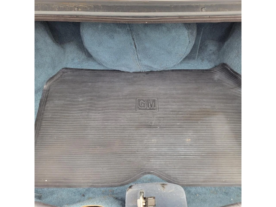 1985 Cadillac Seville - Image 26 of 31