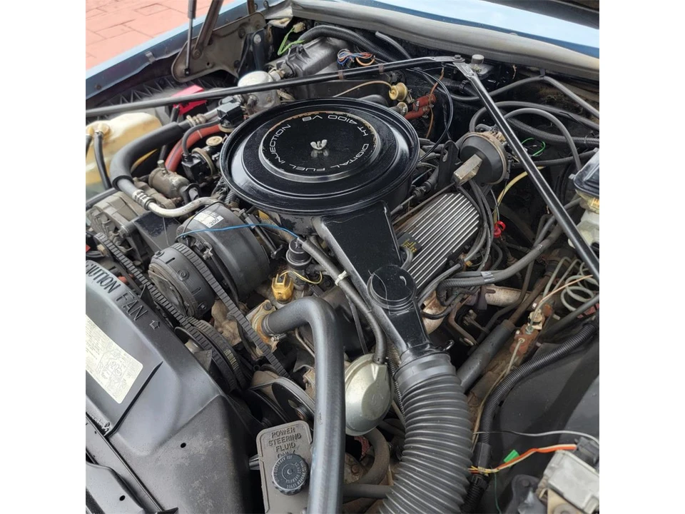 1985 Cadillac Seville - Image 27 of 31