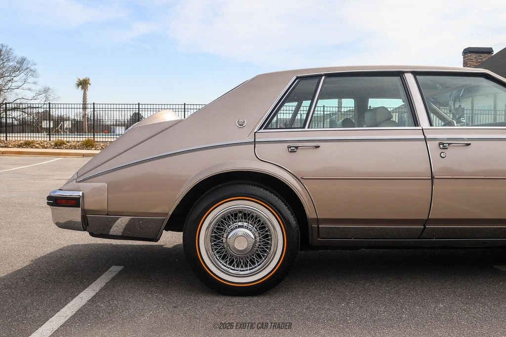 1985 Cadillac Seville - Image 10 of 12