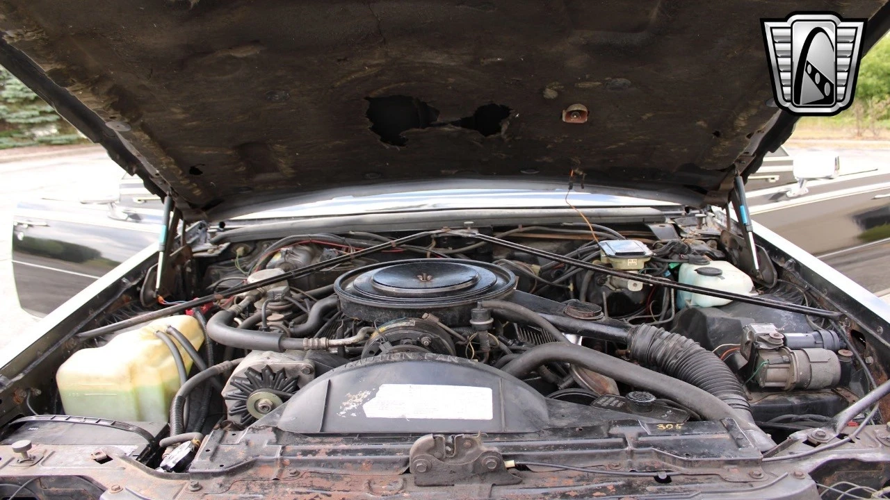 1985 Cadillac Seville - Image 11 of 12