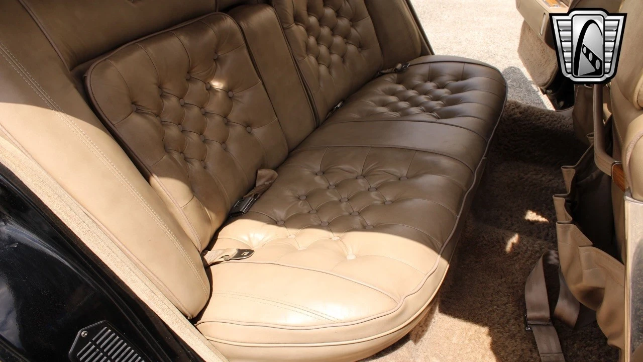 1985 Cadillac Seville - Image 18 of 21