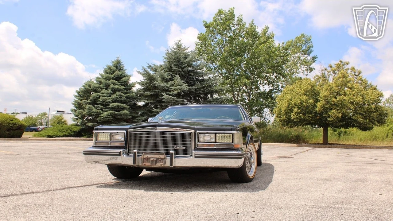 1985 Cadillac Seville - Image 6 of 12