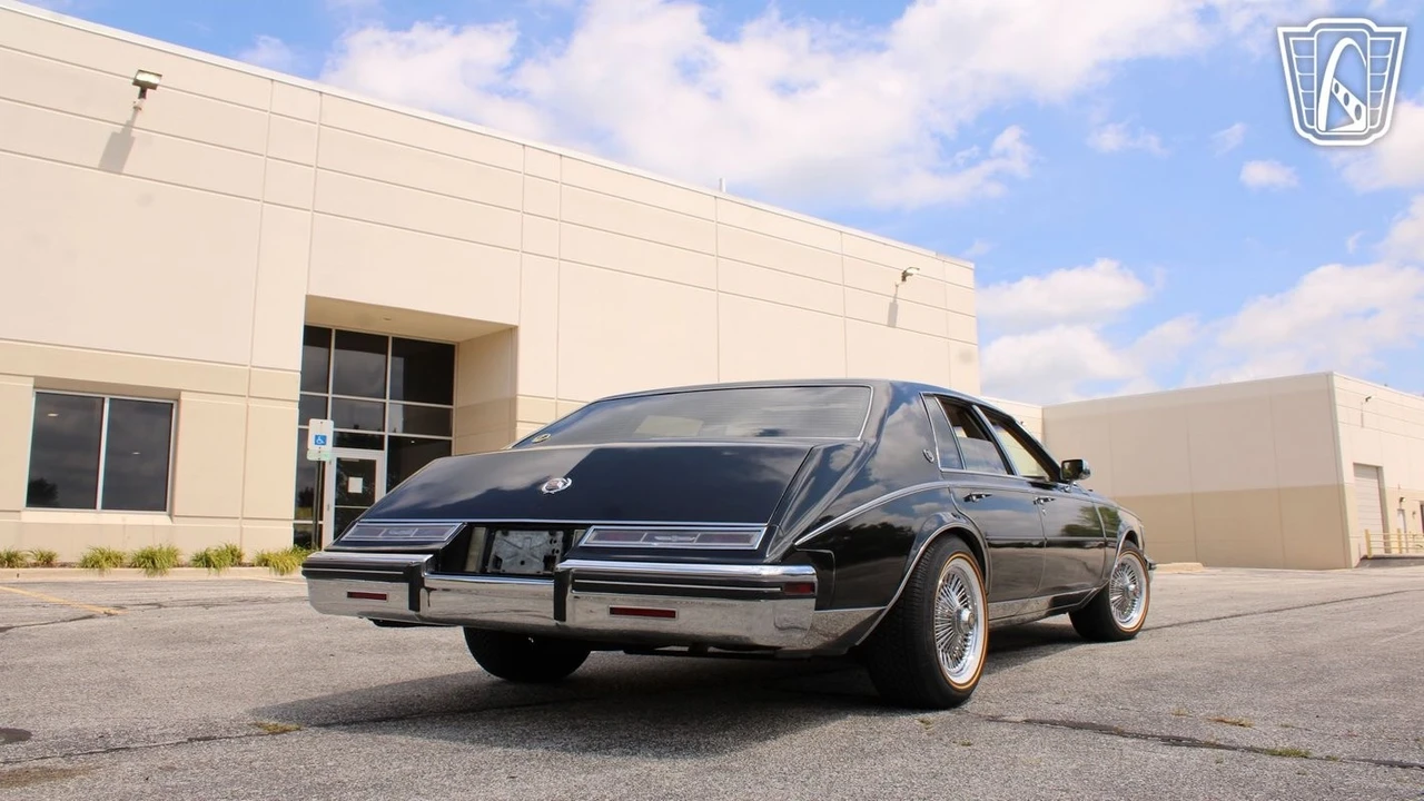 1985 Cadillac Seville - Image 12 of 12