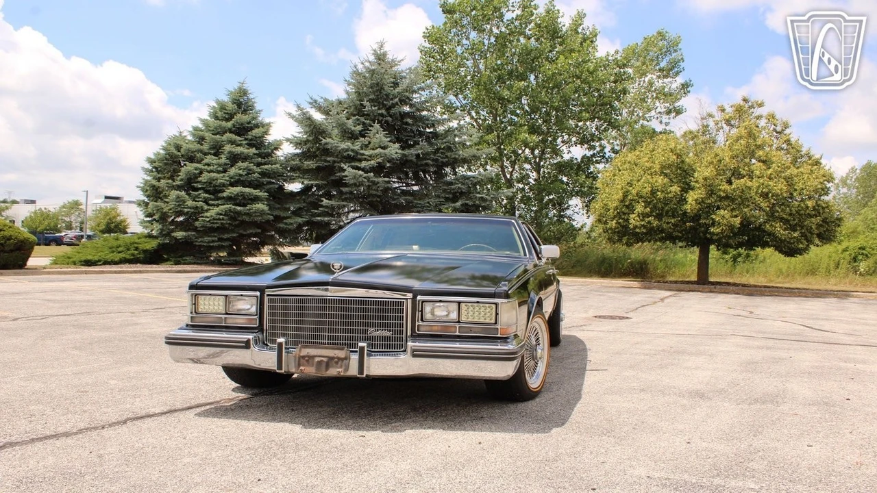 1985 Cadillac Seville - Image 7 of 12
