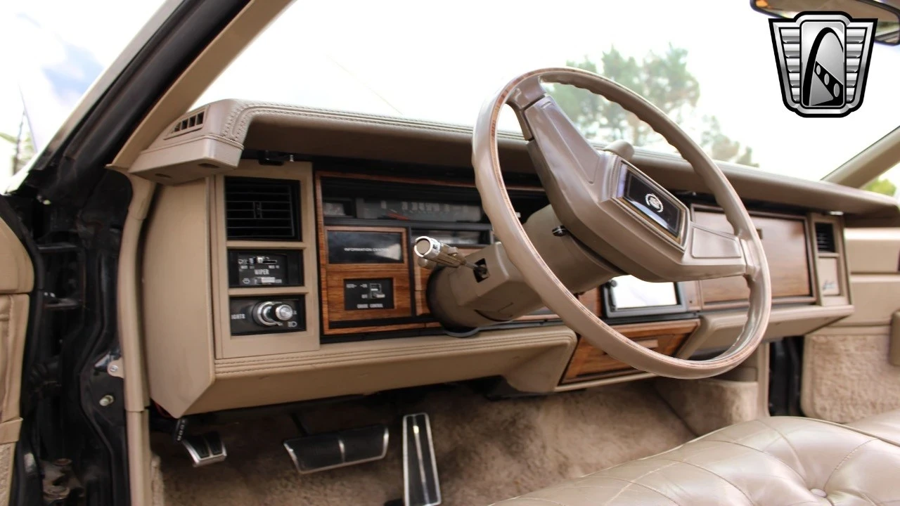 1985 Cadillac Seville - Image 12 of 12