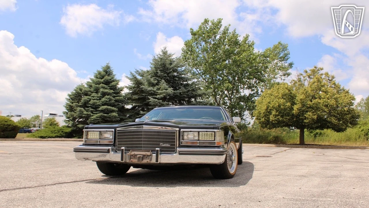 1985 Cadillac Seville - Image 5 of 12
