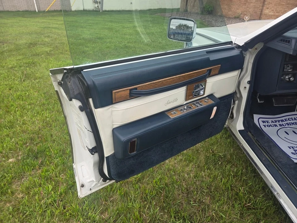1985 Cadillac Seville - Image 10 of 21