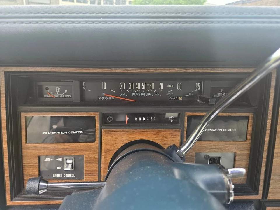 1985 Cadillac Seville - Image 20 of 21