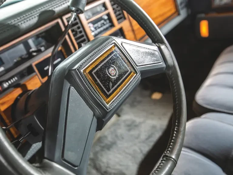 1985 Cadillac Seville - Image 11 of 20