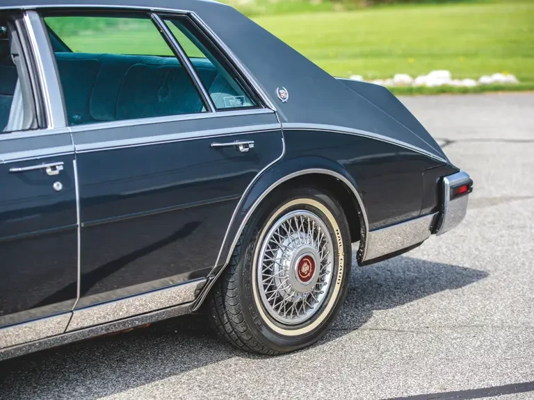 1985 Cadillac Seville - Image 16 of 20